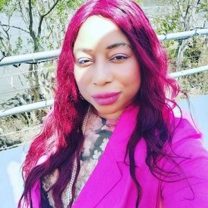 Meet your Posher, Oyinda